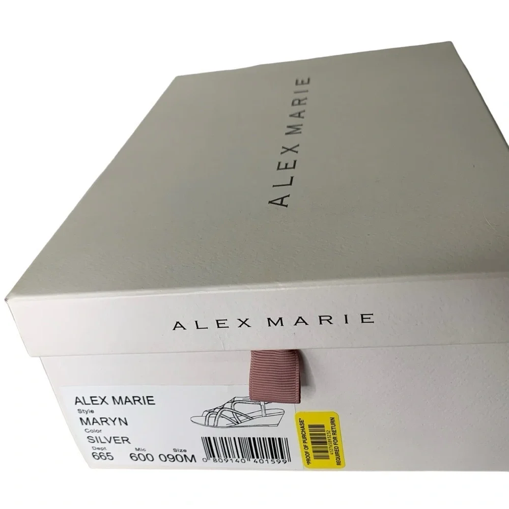 Alex Marie Maryn silver strap kitten wedge sandal.‎ Size 9